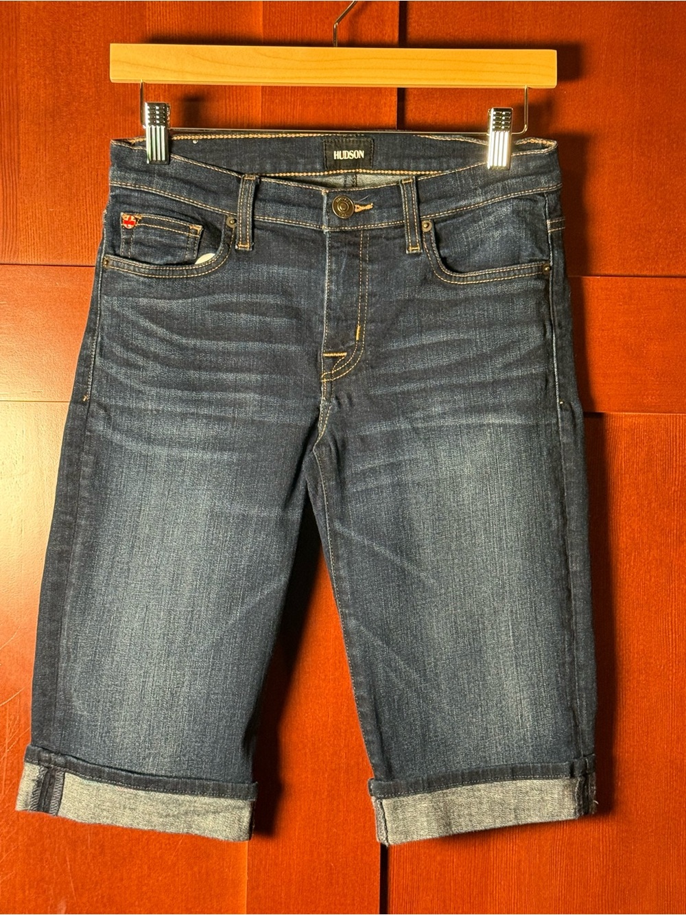 Hudson Amelia Cuffed Knee Short Dark Wash Size 27